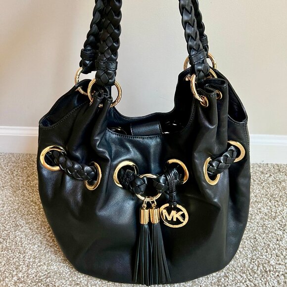Michael Kors hobo bag/genuine black leather with gold hardware detailing - Picture 1 of 16